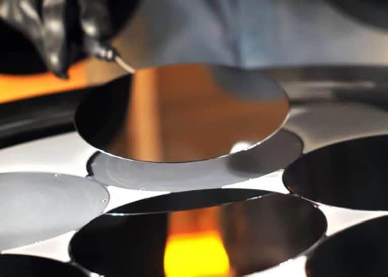 Si aggrava la crisi alla LPE di Baranzate: l’azienda vuole licenziare 57 dei 134 dipendenti