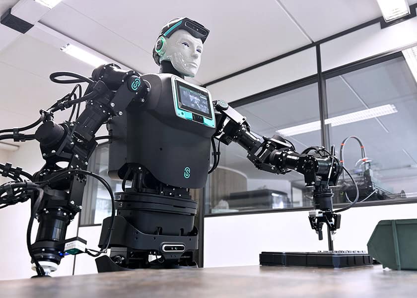 STMicroelectronics adotta gli umanoidi di Oversonic