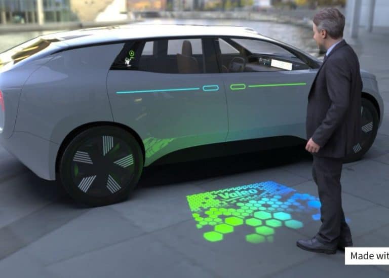 Auto Beijing 2026: Infineon e Valeo portano la proiezione laser a terra sui veicoli di serie